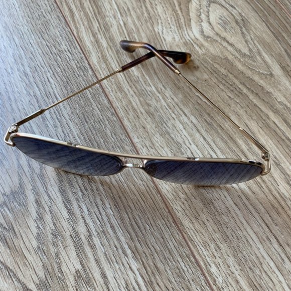 VICTORIA BECKHAM Classic V Metal Navigator Sunglasses In Gold Blue - Picture 2 of 6